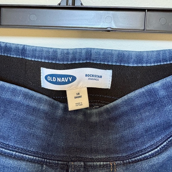 Jeans - Picture 1 of 2